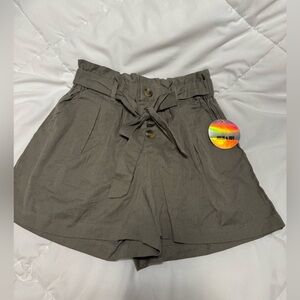 Chic High-Waisted Brown Shorts